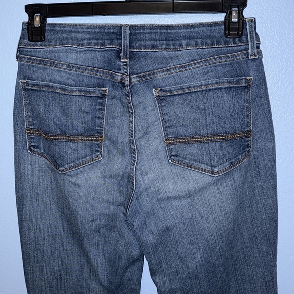 NYDJ Billie Bootcut Denim Jeans  size 8. B3 - Picture 6 of 7